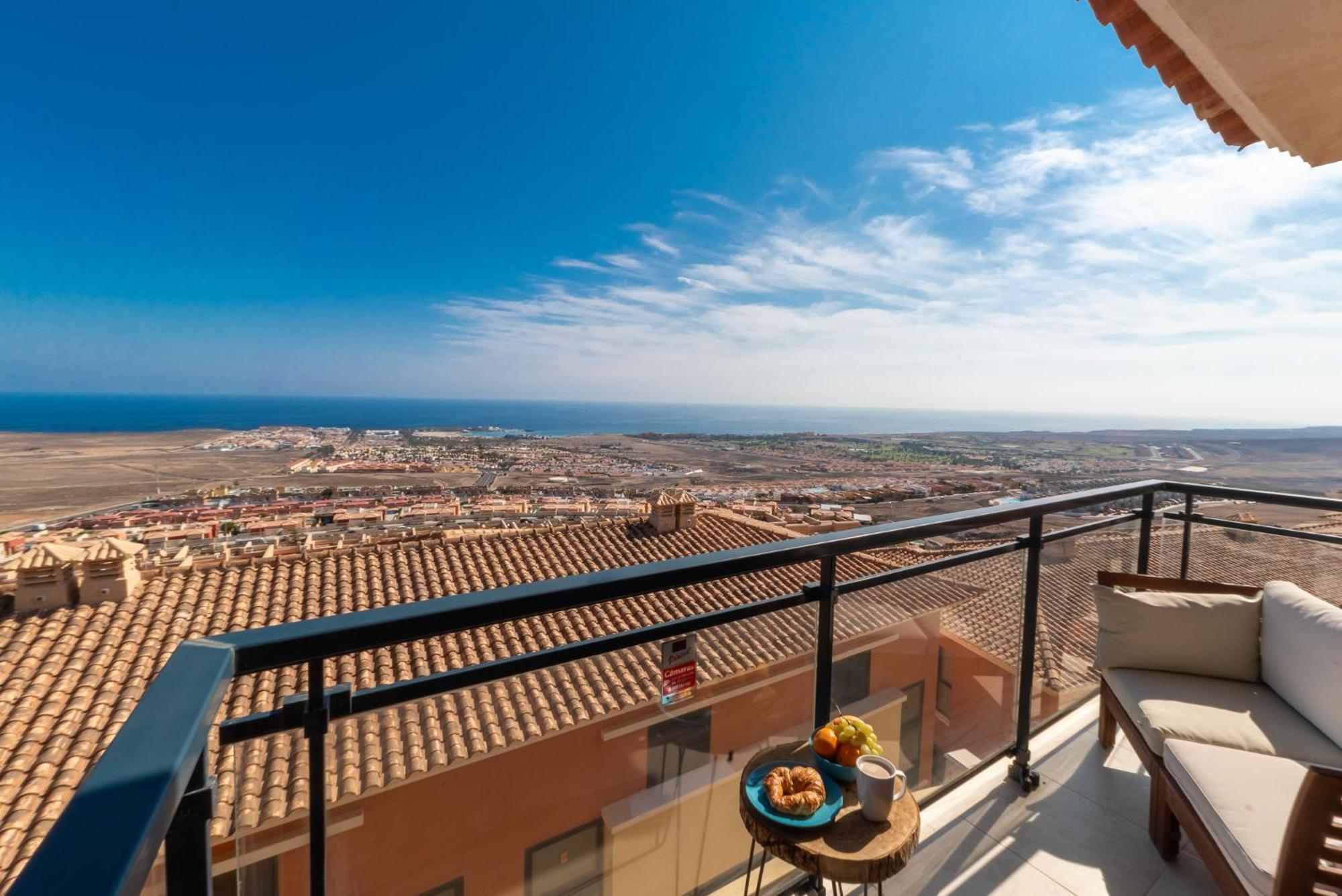 Lucky Thirteen - Apartment With Ocean View Caleta De Fuste Exterior photo